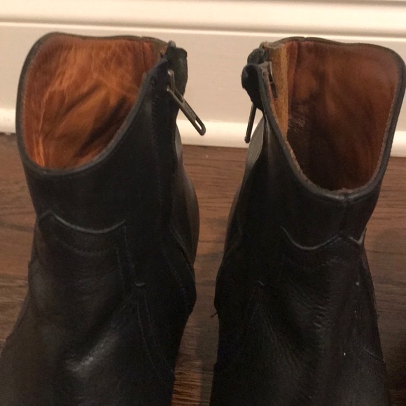 Isabel Marant Bottie. 2 for 1 ❤️. Size 39. - Picture 7 of 8